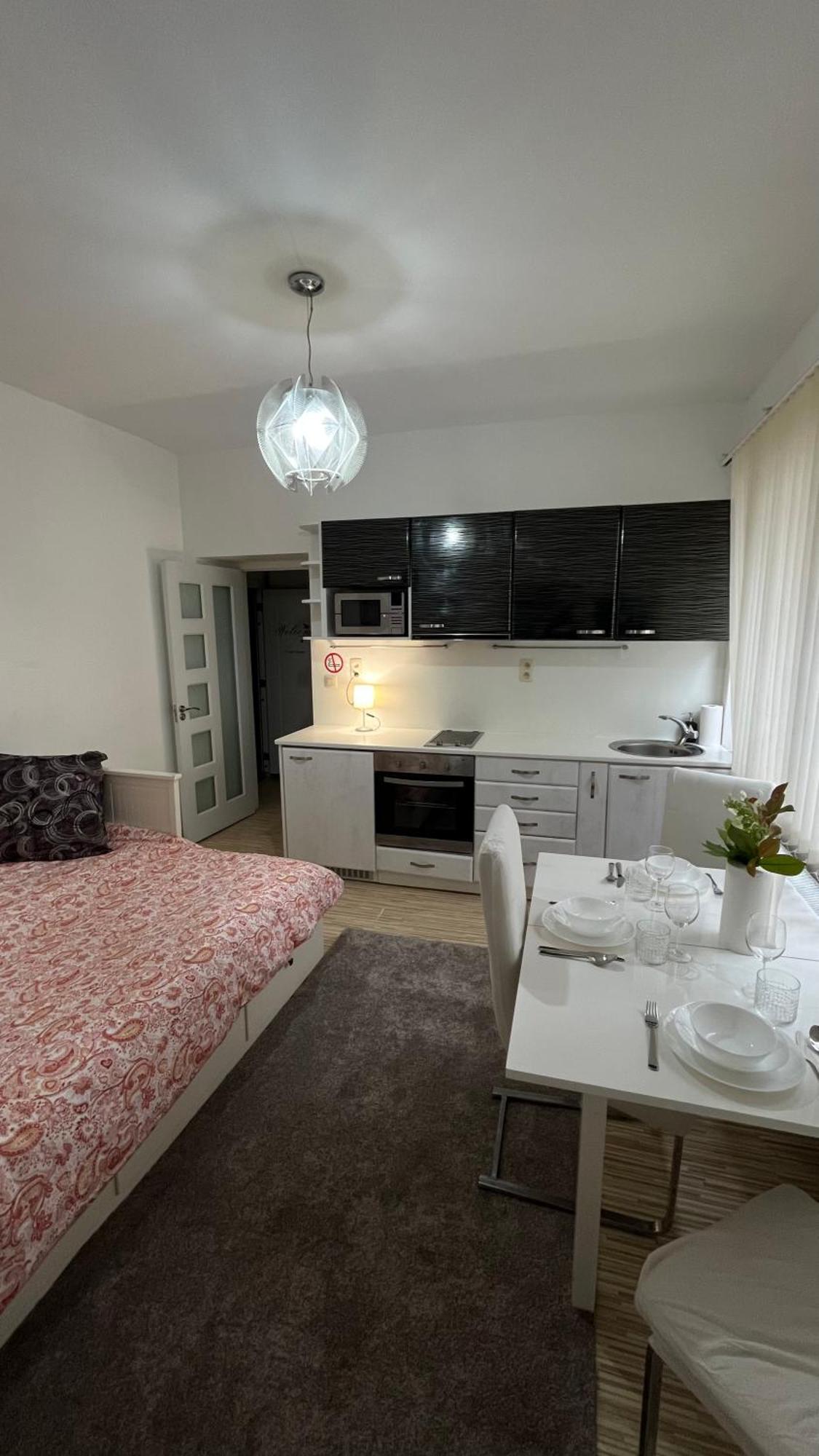 Two Bedroom Flat - Hyper Center Brussel Buitenkant foto